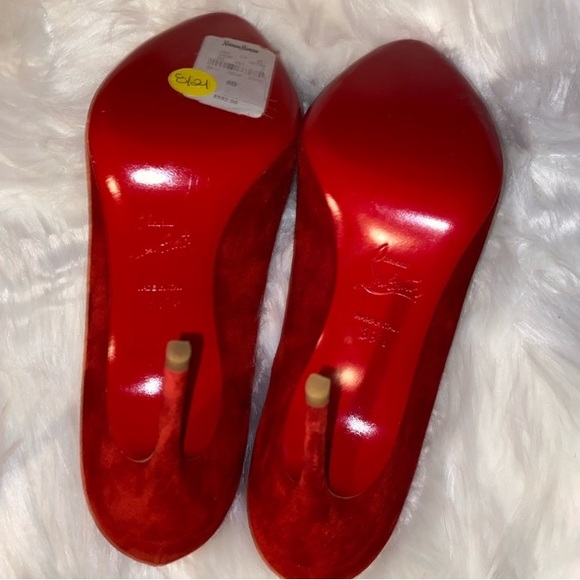 NEW Christian Louboutin Red Sueded Pumps Size 39.5 - Picture 7 of 13